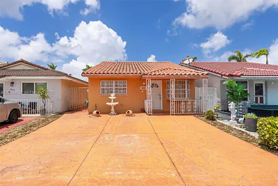 8805 NW 114th Terrace, Hialeah Gardens, FL 33018 Hialeah Gardens FL