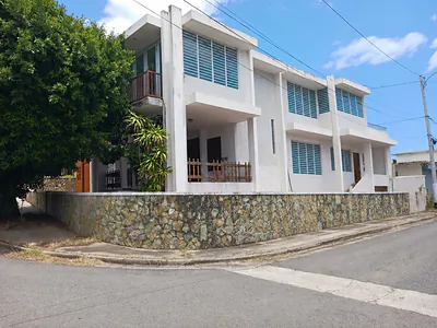 15B CALLE 4 Arecibo PR