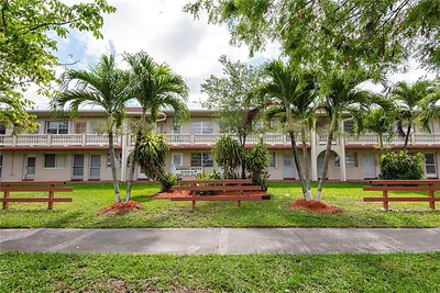 20337 NE 2nd Avenue, Miami, FL 33179 Miami FL