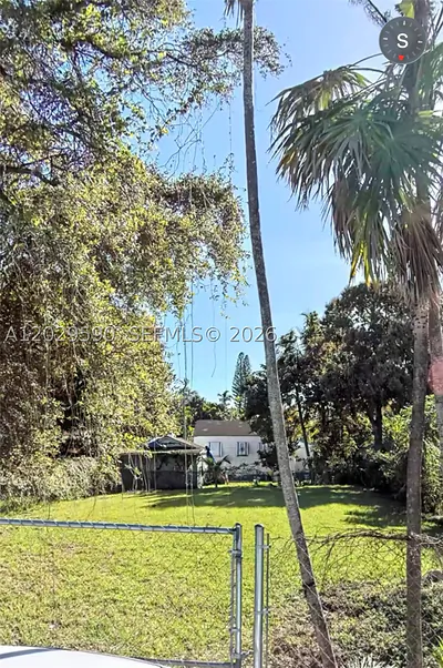276 NE 58th St Miami FL