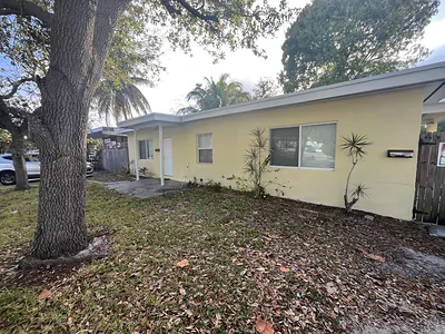 211 N A Street , FL
