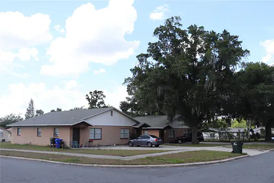 1102 ROSELLE AVENUE Lakeland FL