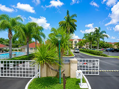18840 NW 57th Avenue 302, Hialeah, FL 33015 #302 Hialeah FL
