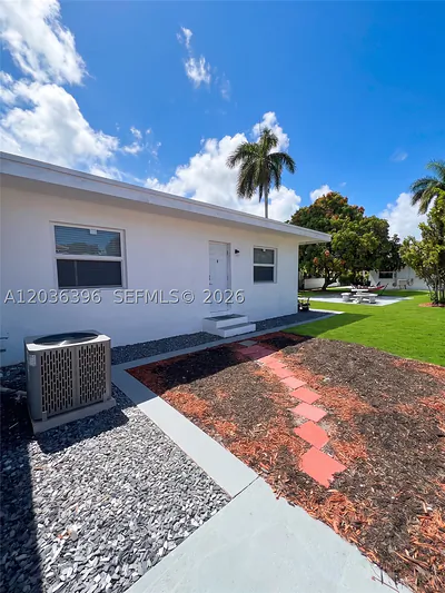 2847 Polk St 2 #2 Hollywood FL