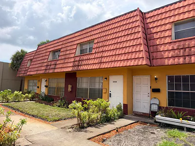 2552 NW 52nd Avenue B19 #B19 Lauderhill FL