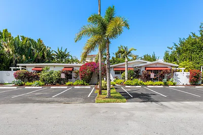 617 NE 9th Avenue 71, Fort Lauderdale, FL 33304 #71 Fort Lauderdale FL