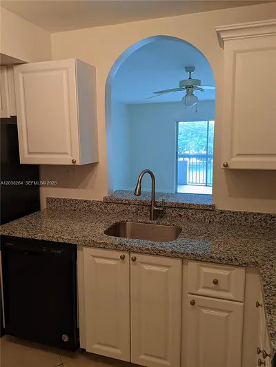 711 N Pine Island Road 314, Plantation, FL 33324 #314 Plantation FL