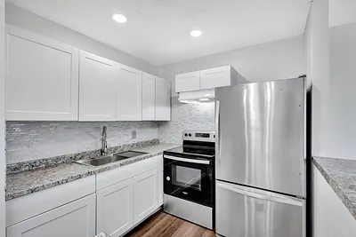 211 Sheffield I, West Palm Beach, FL 33417 West Palm Beach FL