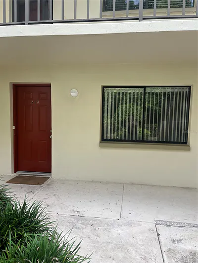 3300 FOX CHASE CIRCLE N 213 #213 Palm Harbor FL
