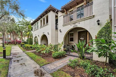 2930 Cascada Isles Way Cooper City FL