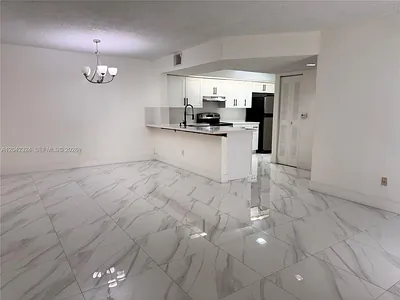 18830 NW 57th Avenue 106, Hialeah, FL 33015 #106 Hialeah FL