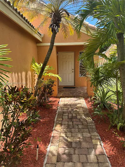 4025 Pine Ridge Lane, Weston, FL 33331 Weston FL