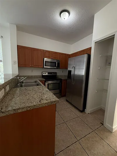 17640 NW 73rd Avenue 20019, Hialeah, FL 33015 #20019 Hialeah FL