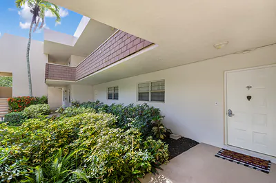 3621 Oaks Clubhouse Dr. Drive 104, Pompano Beach, FL 33069 #104 Pompano Beach FL