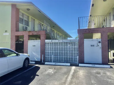 13 NE 2nd Avenue 104, Dania Beach, FL 33004 #104 Dania Beach FL