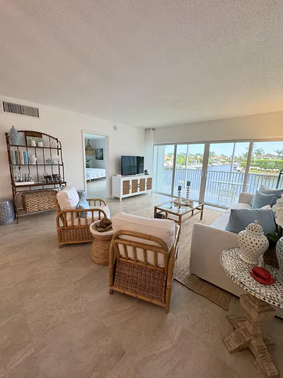 390 N Federal Highway 203, Deerfield Beach, FL 33441 #203 Deerfield Beach FL