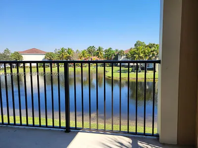 8070 N Nob Hill Rd 208 #208 Tamarac FL