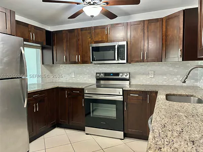 9411 Evergreen Pl 303 #303 Davie FL