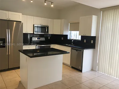 11528 NW 60th Ter 477 #477 Doral FL
