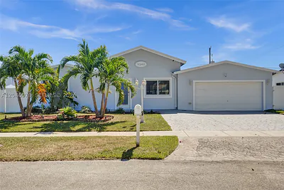 9240 54th St Cooper City FL