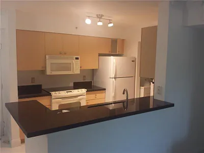 2451 E Centergate Drive 208 #208 Miramar FL