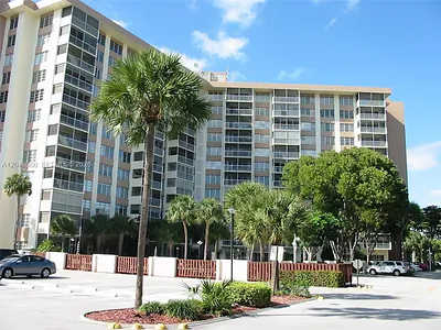 10777 W Sample Road 1119, Coral Springs, FL 33065 #1119 Coral Springs FL