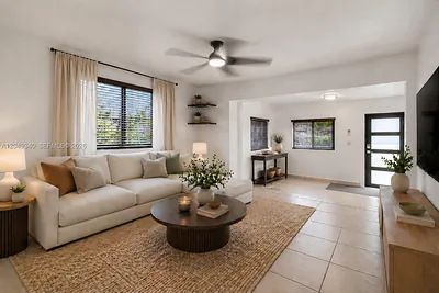 944 SW 10th Avenue, Miami, FL 33130 Miami FL