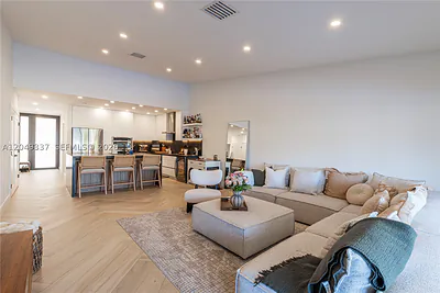14808 Balgowan Rd Miami Lakes FL